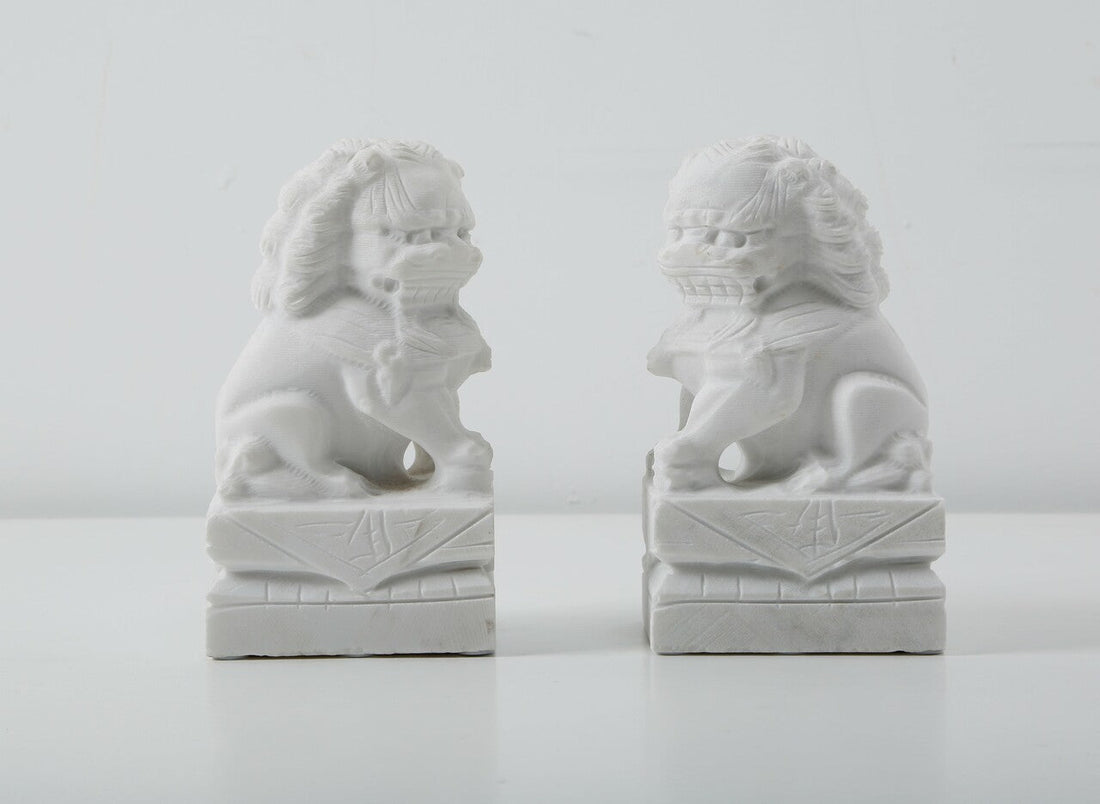 White Marble Guardian Lion / Multiple sizes