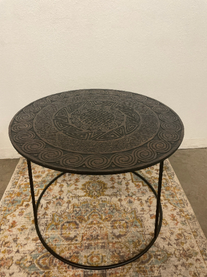 Alin Side Table Carving Dark Brown.