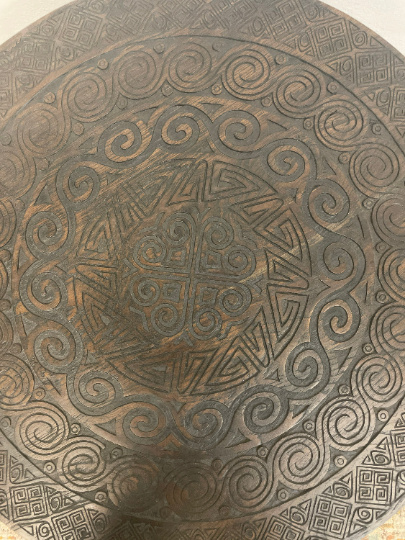 Alin Side Table Carving Dark Brown.