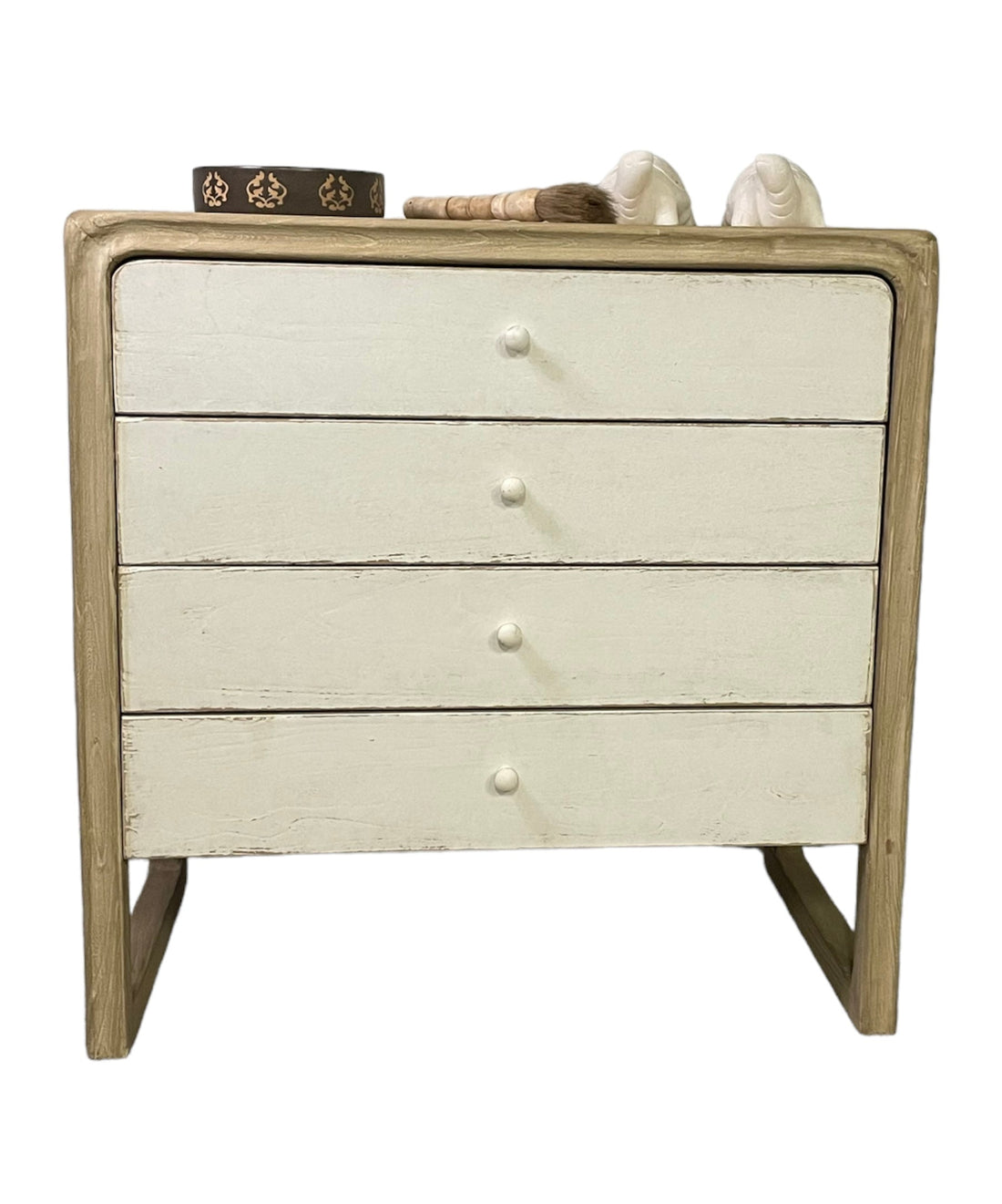 Ming Dresser 4 Drawers Antique Off White 31x18x32H